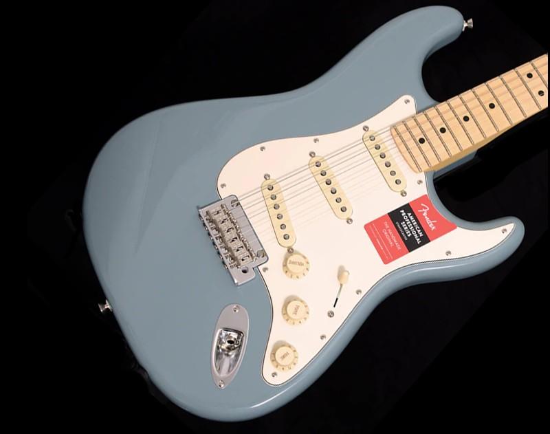 Fender - American Professionl Stratocaster